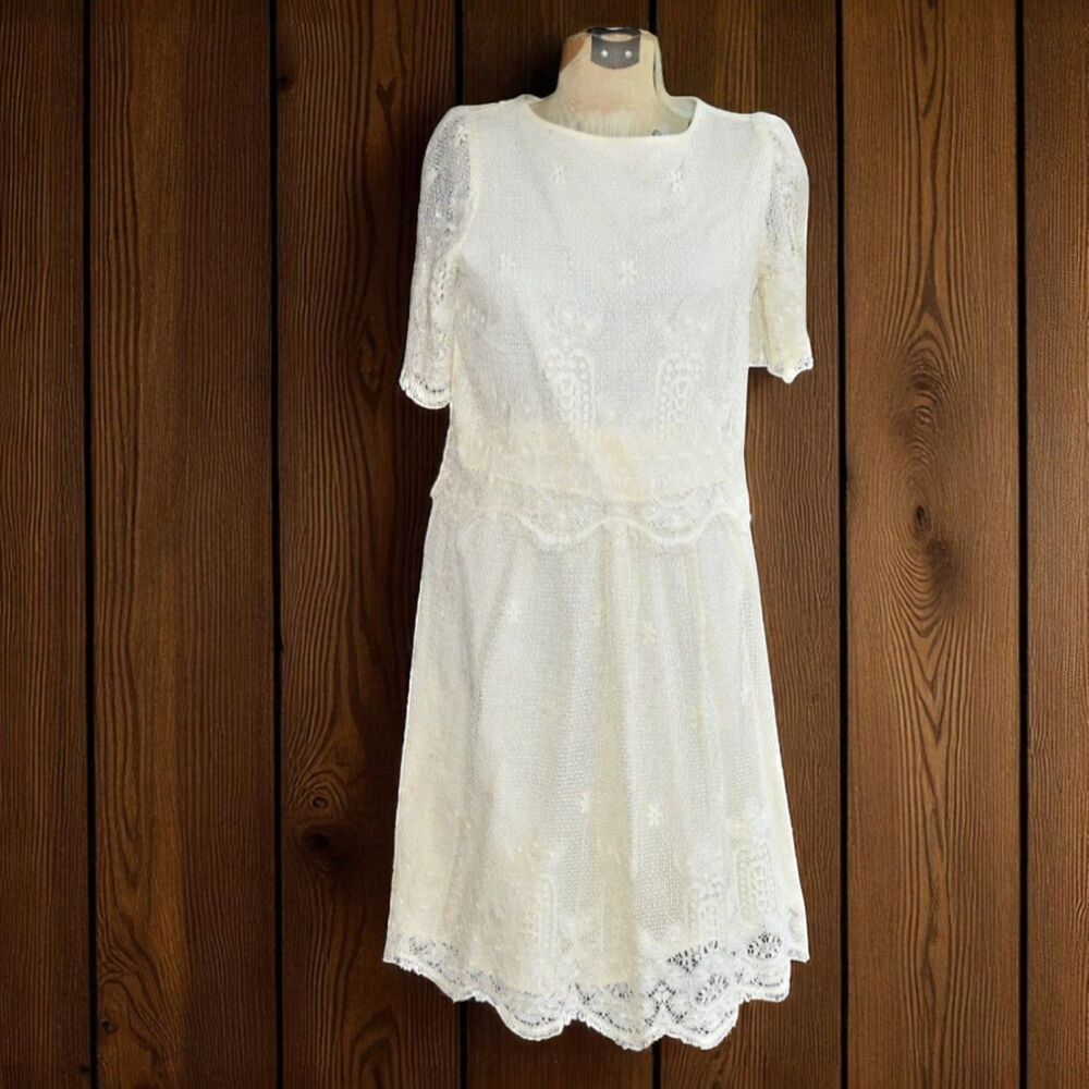 Vintage 80s Chenelli Paris Coquette Crochet Lined Lace Skirt & Scalloped Top Med